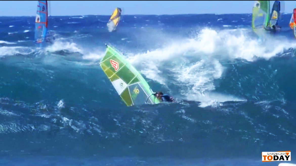 CALASETTA: Parte il “Calasetta Water Sport Festival”. Al via i campionati internazionali di windsurf